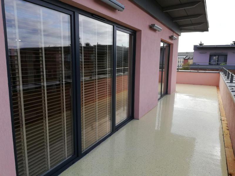 Apartament 80M2 Z 70M2 Tarasem -W Pelni Wyposazony - Wyjatkowe Centrum Miasta Wloclawek Ngoại thất bức ảnh